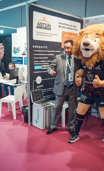 Image d'Ovalion lors d'un salon de networking