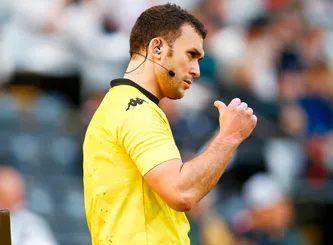 Adam Leal Arbitre