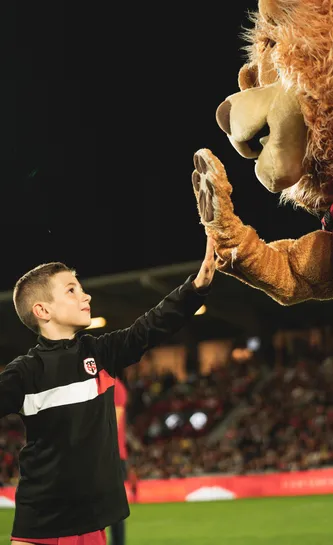 Le samedi 8 octobre 2022, lors de la rencontre Stade Toulousain – ASM Clermont Auvergne, diverses actions RSE ont été mises en place, en collaboration avec l’Association « Petit Cœur de Beurre ».