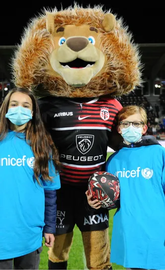 En l’honneur de la journée internationale des droits de l’enfant, marquant le 32ième anniversaire de l’adoption par l’Organisation des Nations Unies de la Convention Internationale des droits de l’enfant, le Stade Toulousain s’est associé à l’UNICEF France.