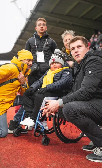 Pour soutenir la 36ème édition du Téléthon, événement de mobilisation et d’appel aux dons pour les maladies rares, créé en 1987, le Stade Toulousain et l’USAP se sont mobilisés lors du match les opposant, samedi 3 décembre dernier.