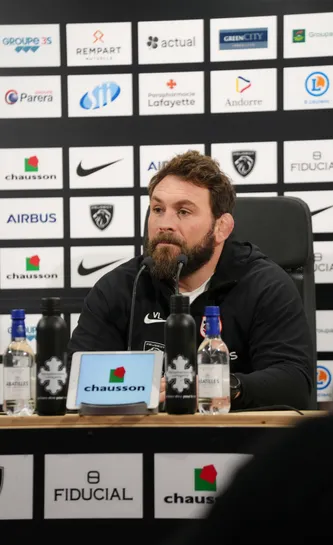 Virgile Lacombe en conférence de presse