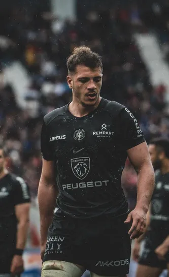 Theo Ntamack dans le match ST-CO