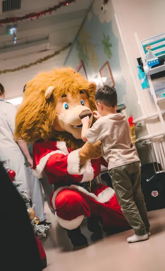 Opération à l'hôpital des enfants 25/26