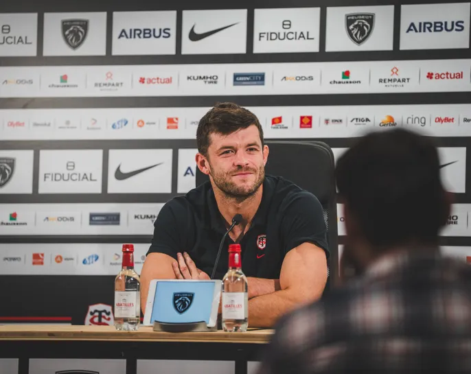 Blair Kinghorn en conférence de presse avant le match face à Bayonne.
