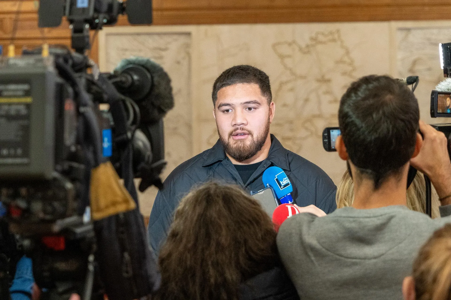 Emmanuel Meafou obtient la nationalité française