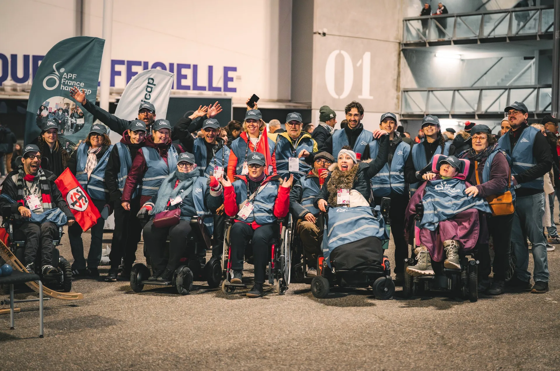 Photo de groupe avec l'Association APF France handicap
