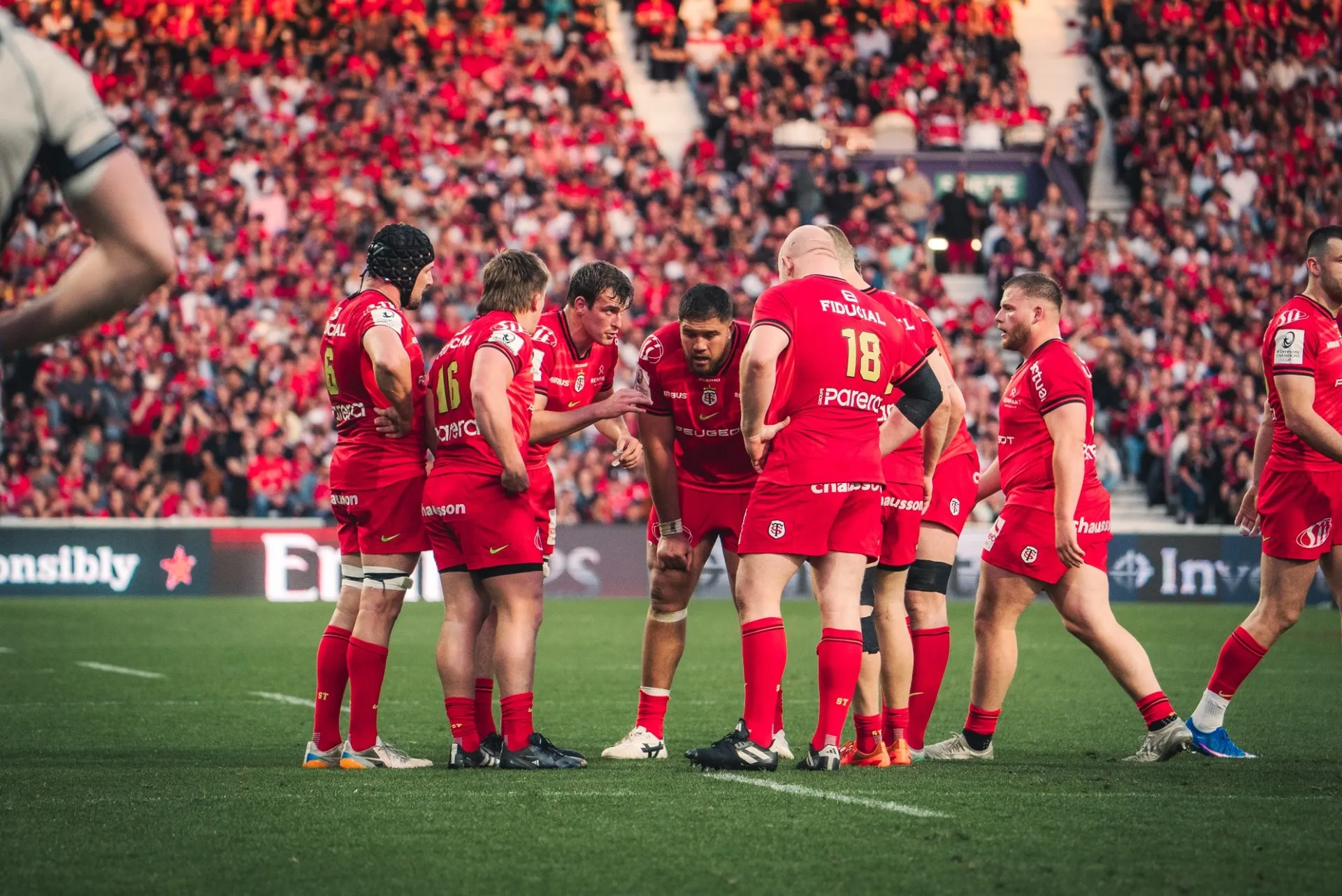 Regroupement collectif avant une touche