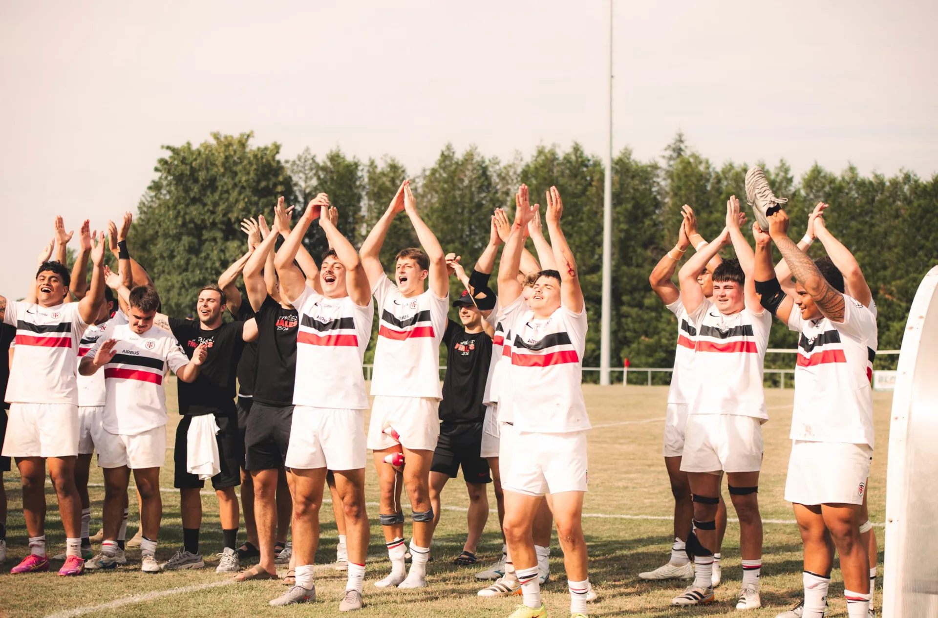 Célébrations après la victoire face au Racing 