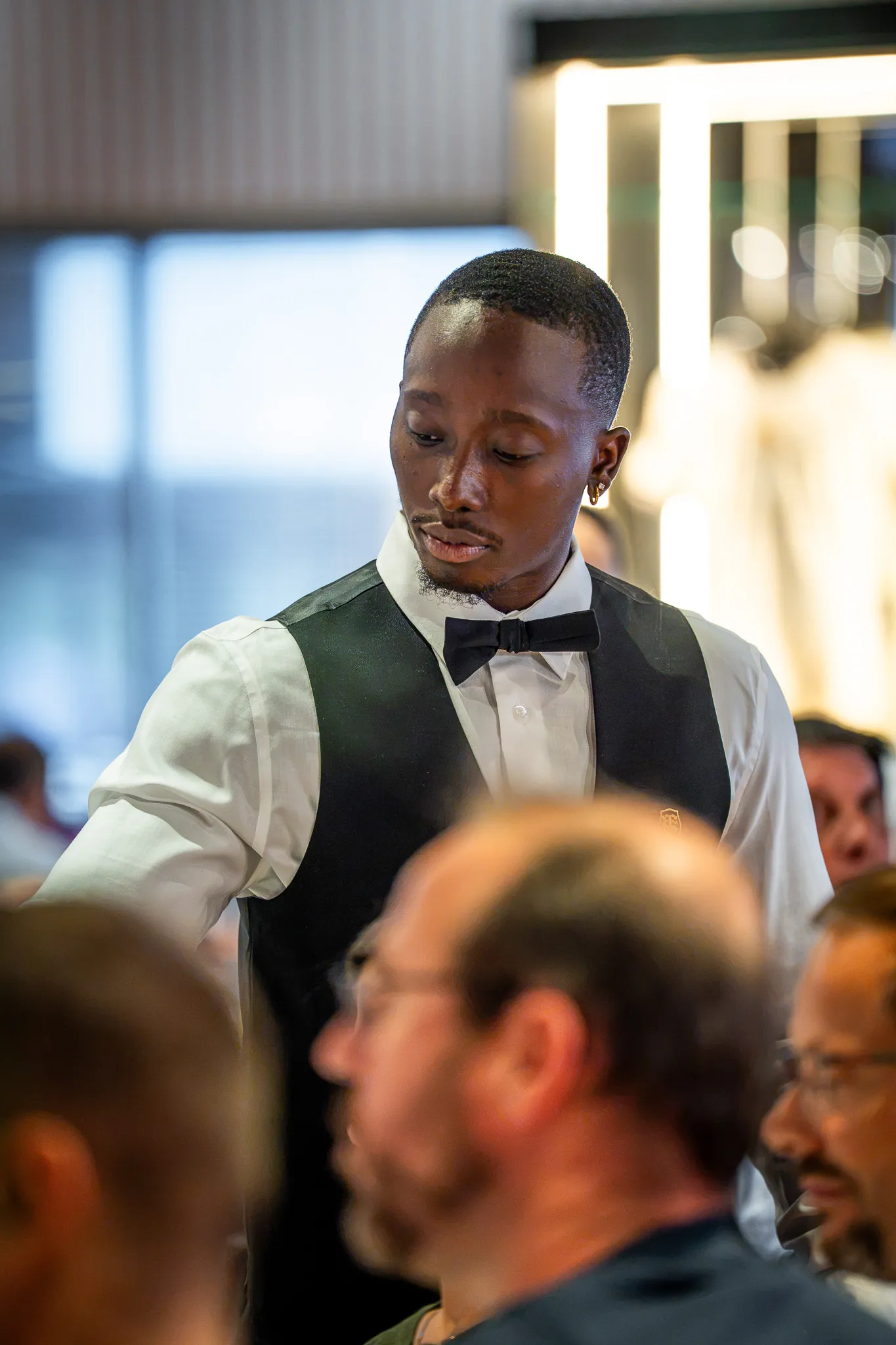 Nouvelle Brasserie du Stade, serveur - septembre 2026