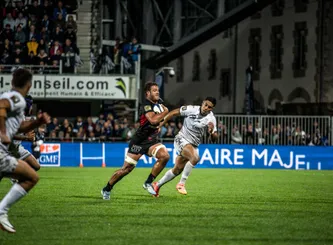 Théo Ntamack en pleine course